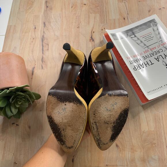 Stuart Weitzman Brown Chunky Heels - Picture 4 of 9